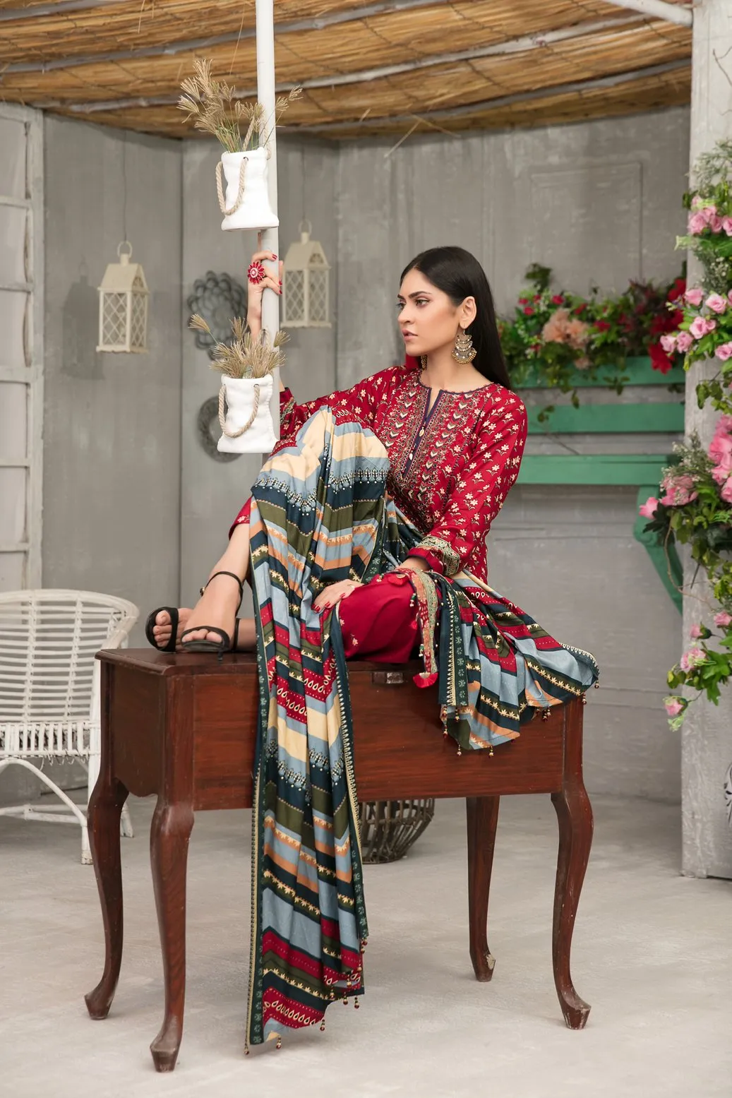 Amna Sohail Moorea Linen Collection by Tawakkal – D-5992-B