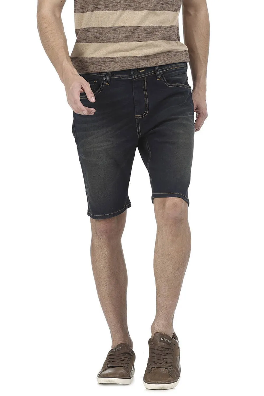 Comfort Fit Rinse Stretch Denim Shorts