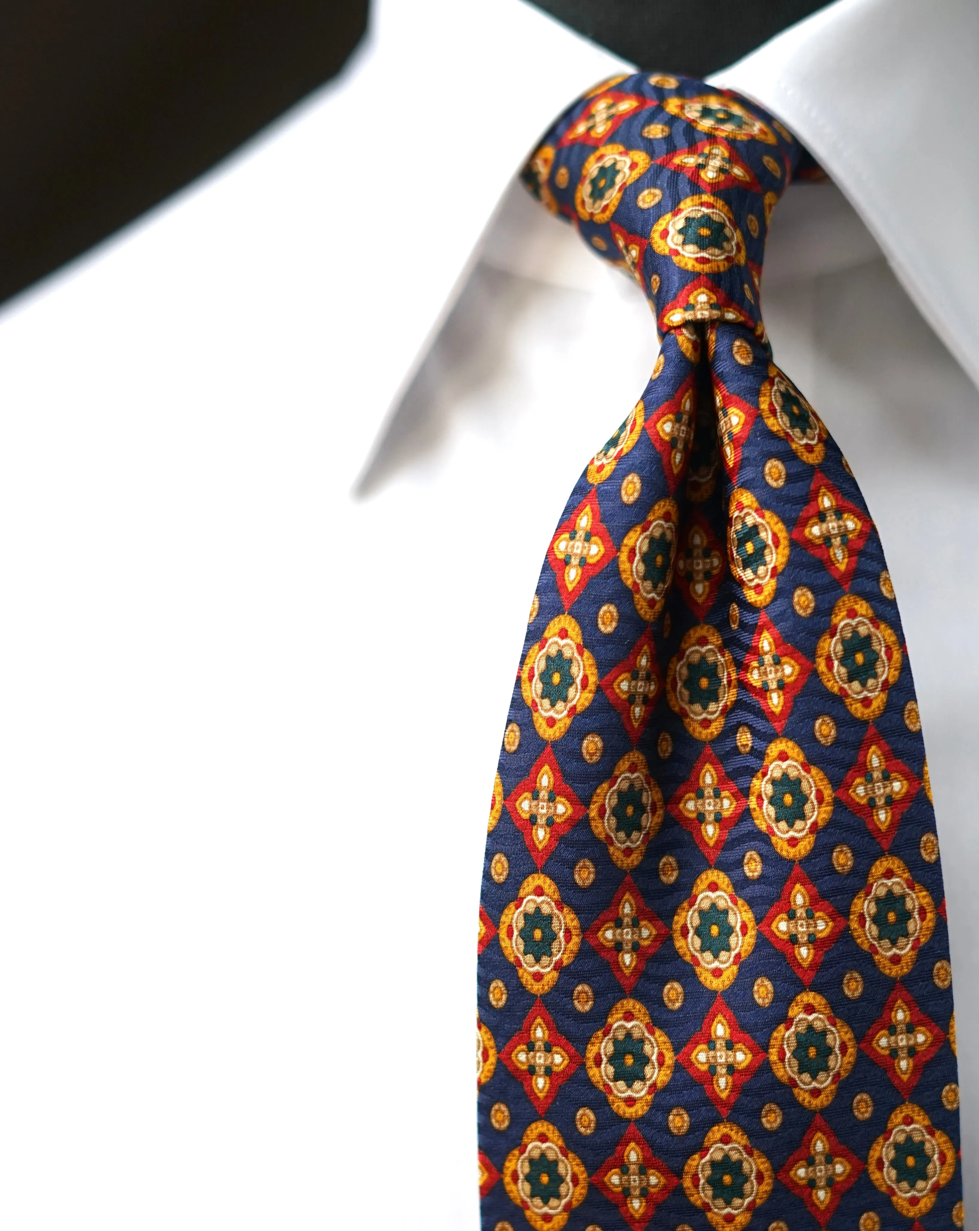 Ramona Vintage Tie