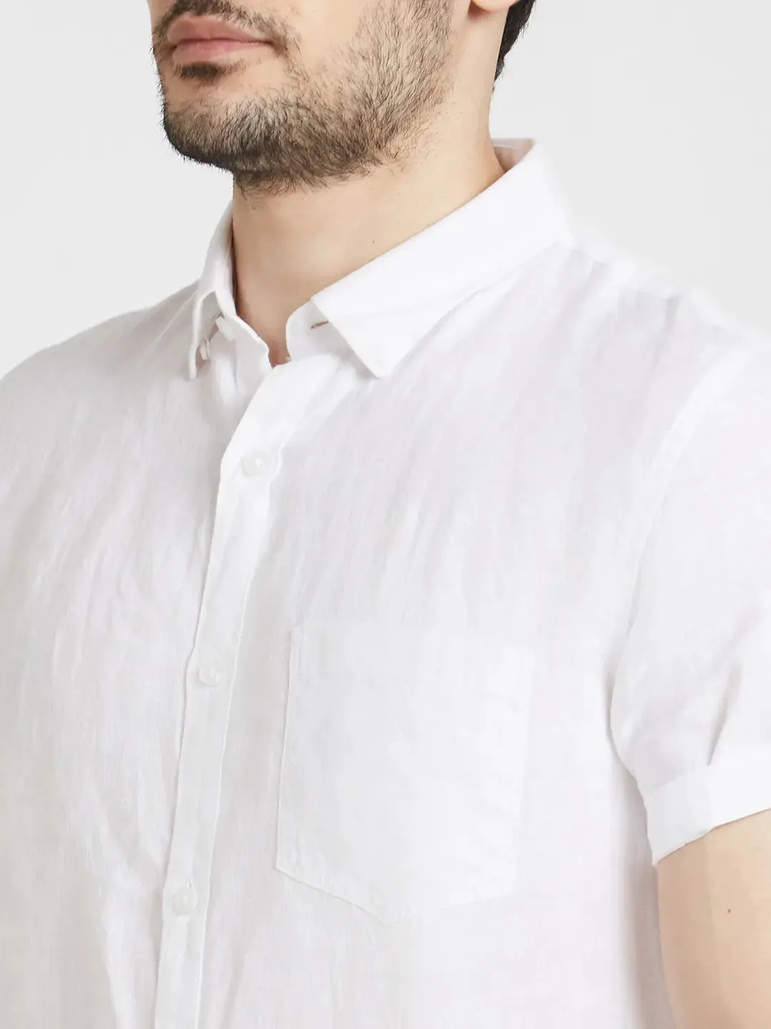 Spykar Men White Linen Regular Slim Fit Half Sleeve Plain Shirt